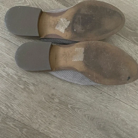 Crown Vintage Mules - Picture 2 of 2